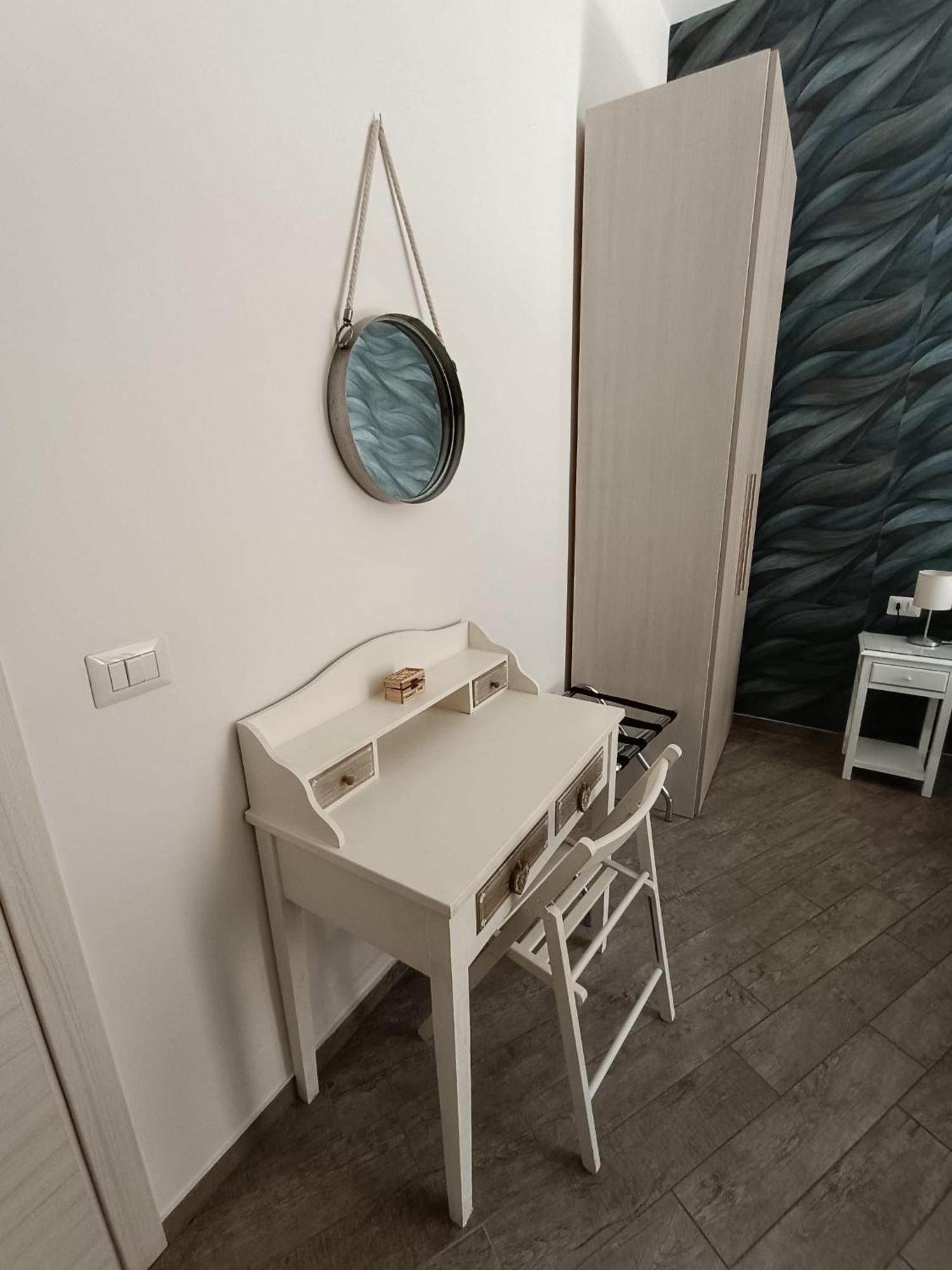 B&B Da Ary Colorful Rooms Napels Buitenkant foto