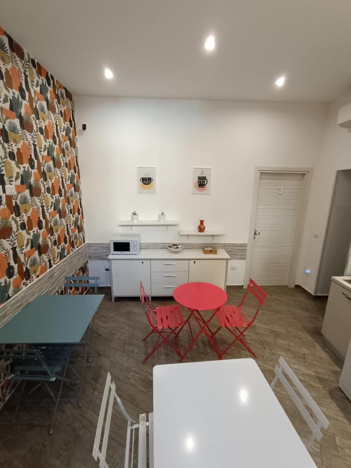 B&B Da Ary Colorful Rooms Napels Buitenkant foto