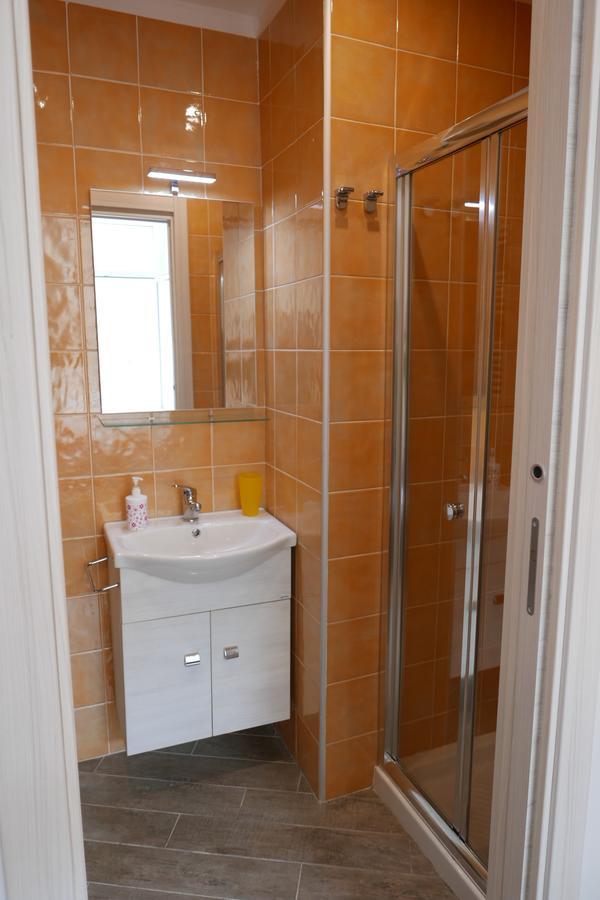 B&B Da Ary Colorful Rooms Napels Buitenkant foto